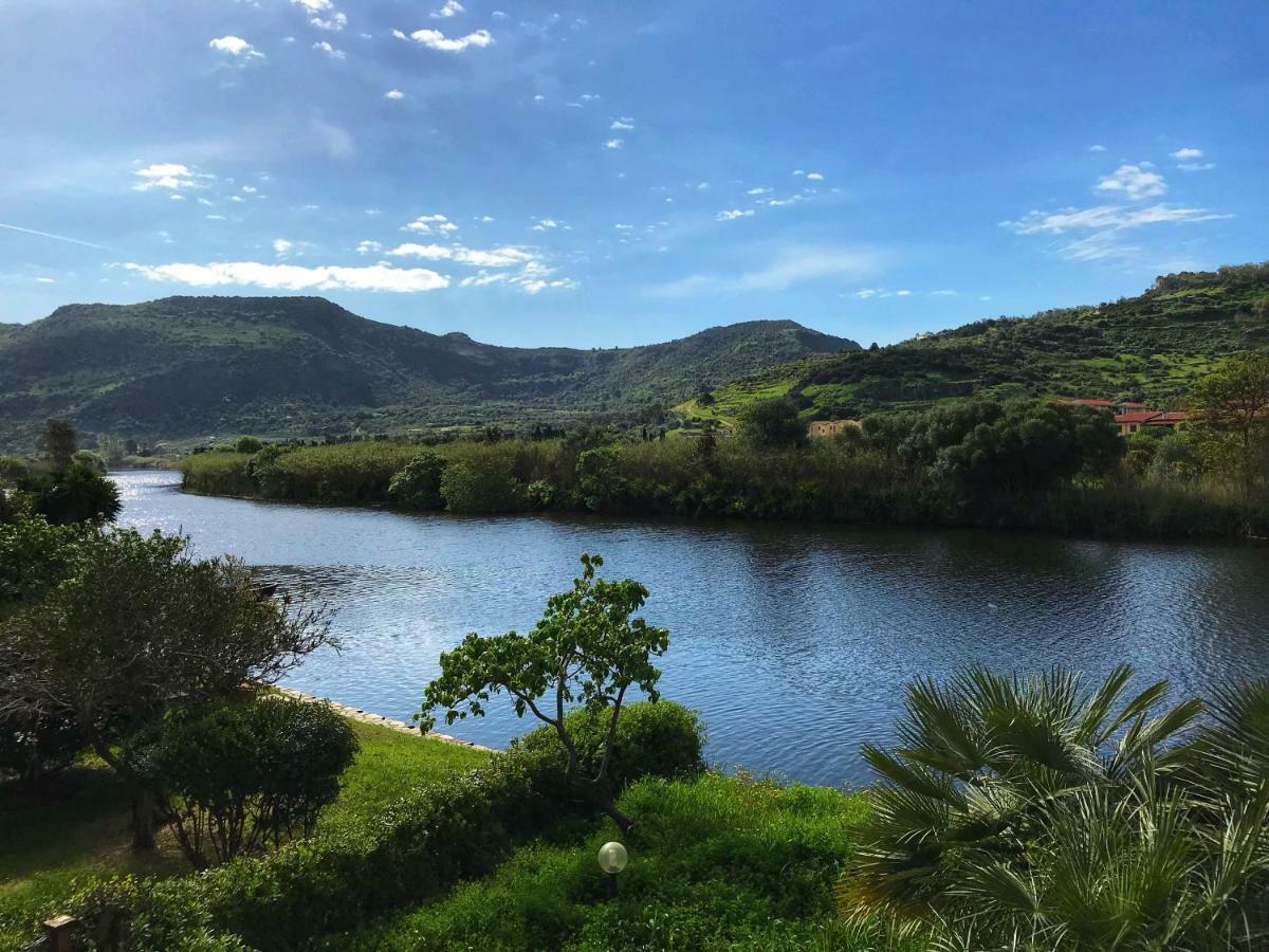 Temo River House Romantic Balcony And Peaceful Retreat In The Heart Of بوسا المظهر الخارجي الصورة